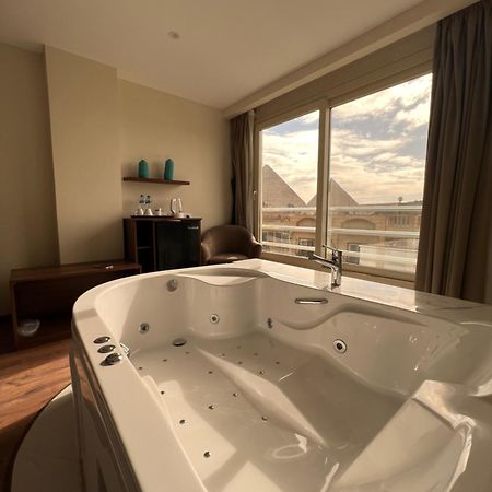 The Home Boutique Hotel Pyramids Inn Kafret el-Gabal Esterno foto