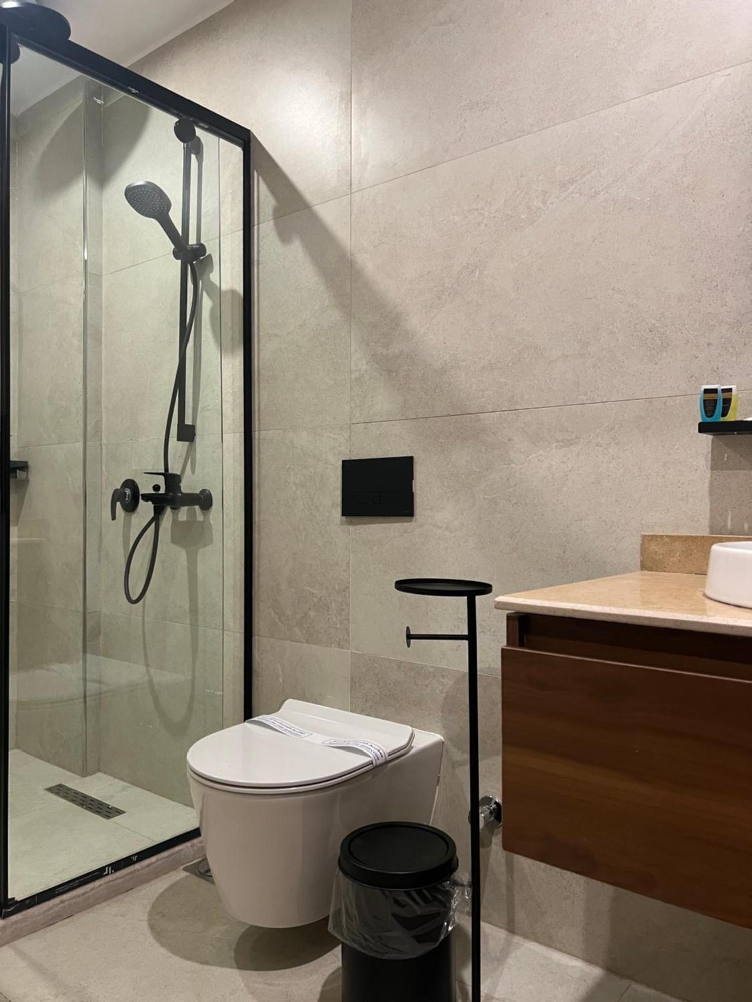 The Home Boutique Hotel Pyramids Inn Kafret el-Gabal Esterno foto