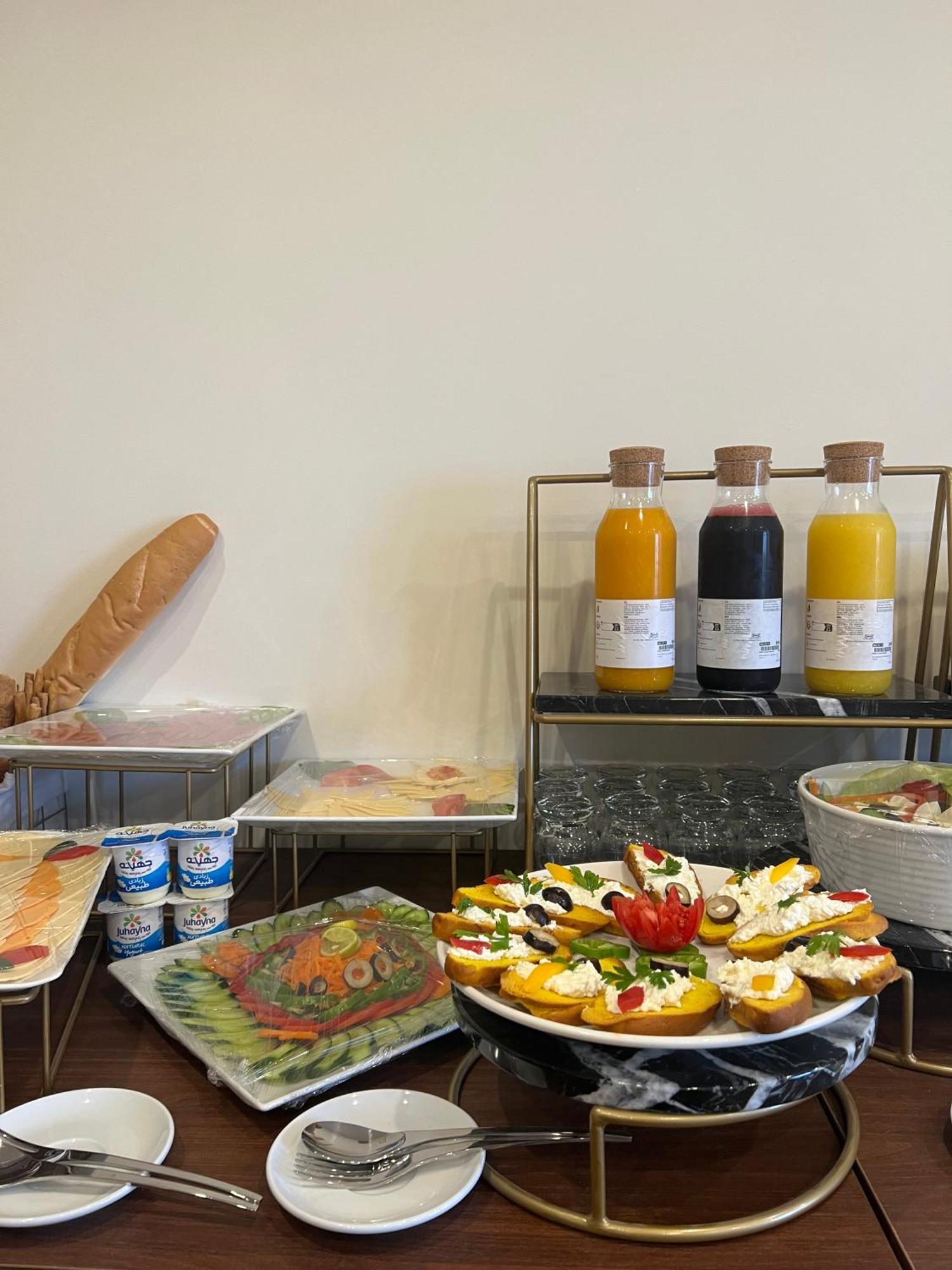 The Home Boutique Hotel Pyramids Inn Kafret el-Gabal Esterno foto