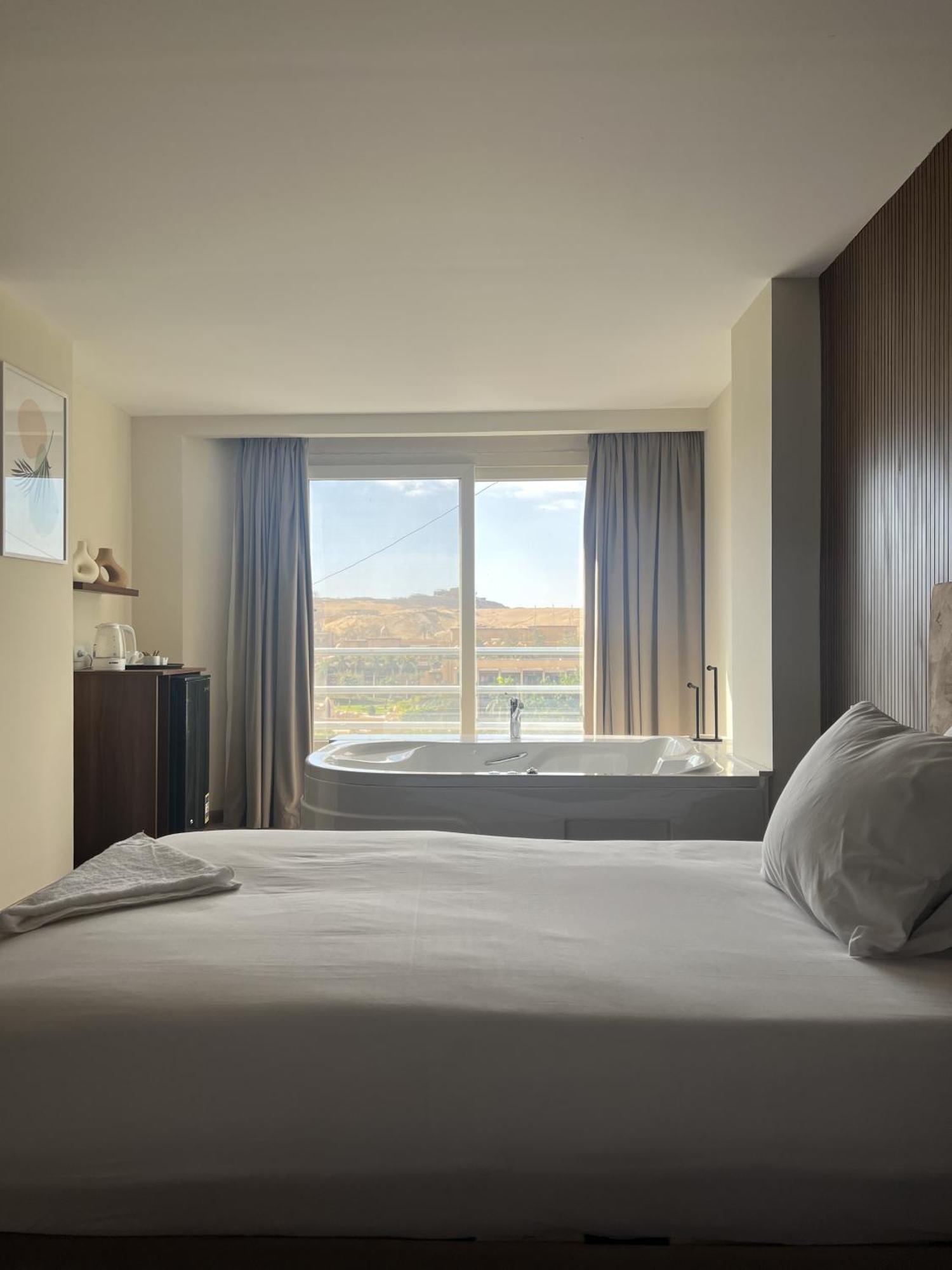The Home Boutique Hotel Pyramids Inn Kafret el-Gabal Esterno foto