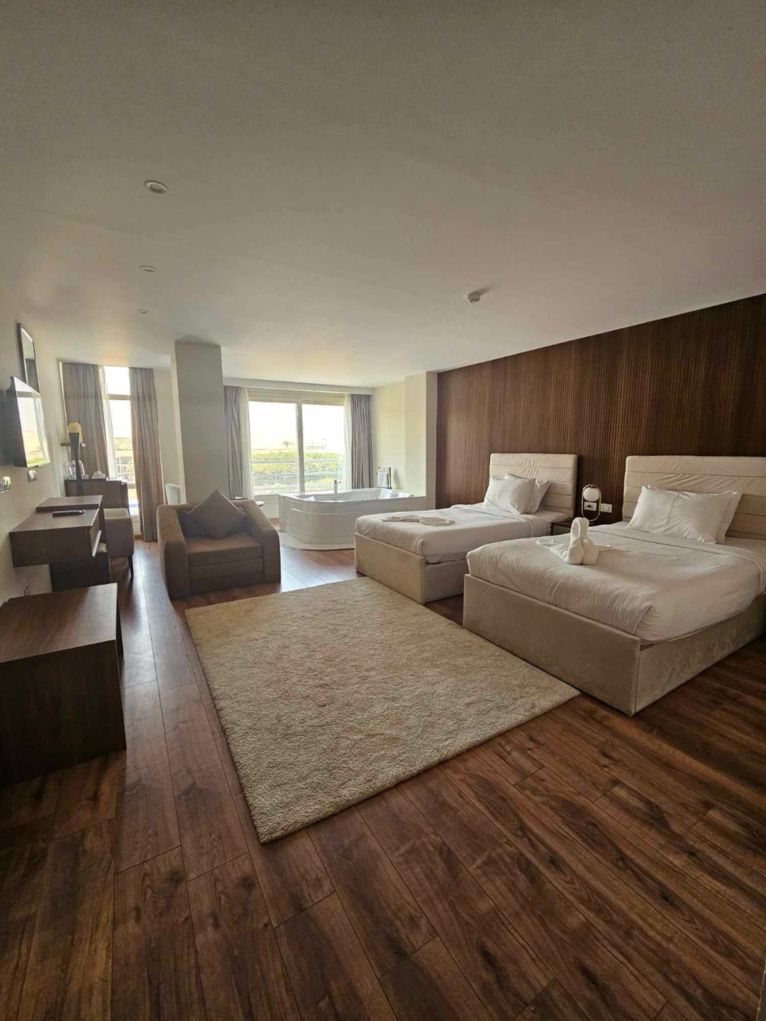 The Home Boutique Hotel Pyramids Inn Kafret el-Gabal Esterno foto